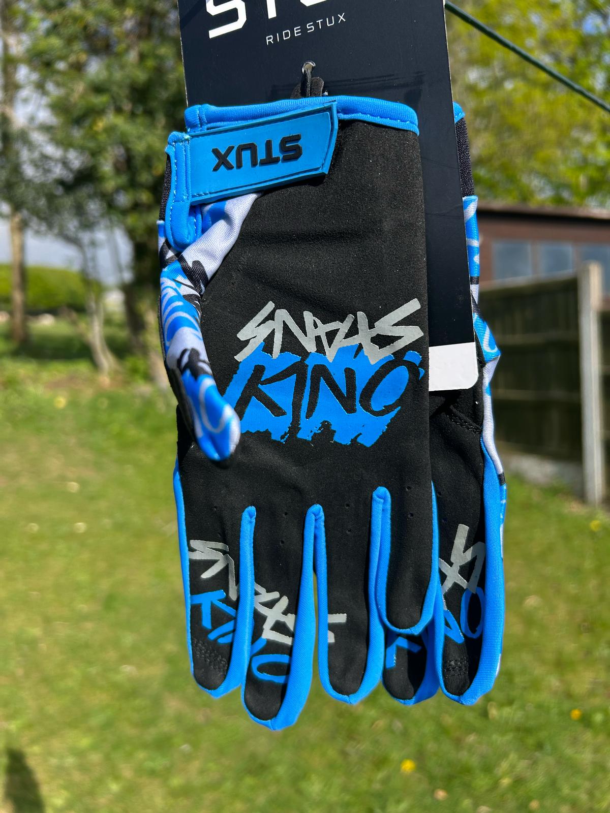 OS Gloves - White